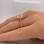 Load image into Gallery viewer, 2.50ct Oval Moissanite Engagement Ring