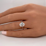 Load image into Gallery viewer, 2.50ct Oval Moissanite Engagement Ring