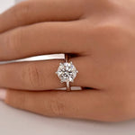 Load image into Gallery viewer, 3.00ct Round Moissanite Solitaire Ring