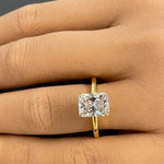 Load image into Gallery viewer, 2.50ct Radiant Cut Moissanite Engagement Ring