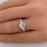 Load image into Gallery viewer, 1.00ct Oval Diamond Engagement Ring