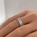 Load image into Gallery viewer, Baguette Diamond Band