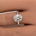 Load image into Gallery viewer, 2.50ct Oval Moissanite Engagement Ring