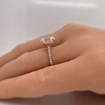 Load image into Gallery viewer, 2.50ct Oval Moissanite Engagement Ring
