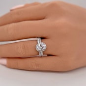 1.00ct Oval Lab Diamond Engagement Ring, 14k Solid Gold Oval Wedding Ring, Oval Certified Lab Diamond Halo Engagement Ring, Bridal Ring