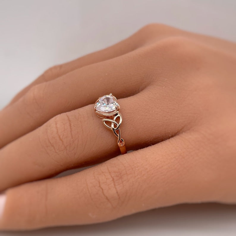 Heart Celtic Knot Promise Ring, Triquetra Ring Claddagh, Traditional Irish Ring, Engagement Ring, Heart Diamond Ring