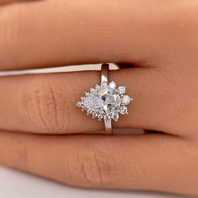Starburst Halo Teardrop Moissanite Engagement Ring, Art Deco Pear Halo Engagement Ring, Pear Cut Wedding Ring, Bridal Ring, Proposal Ring