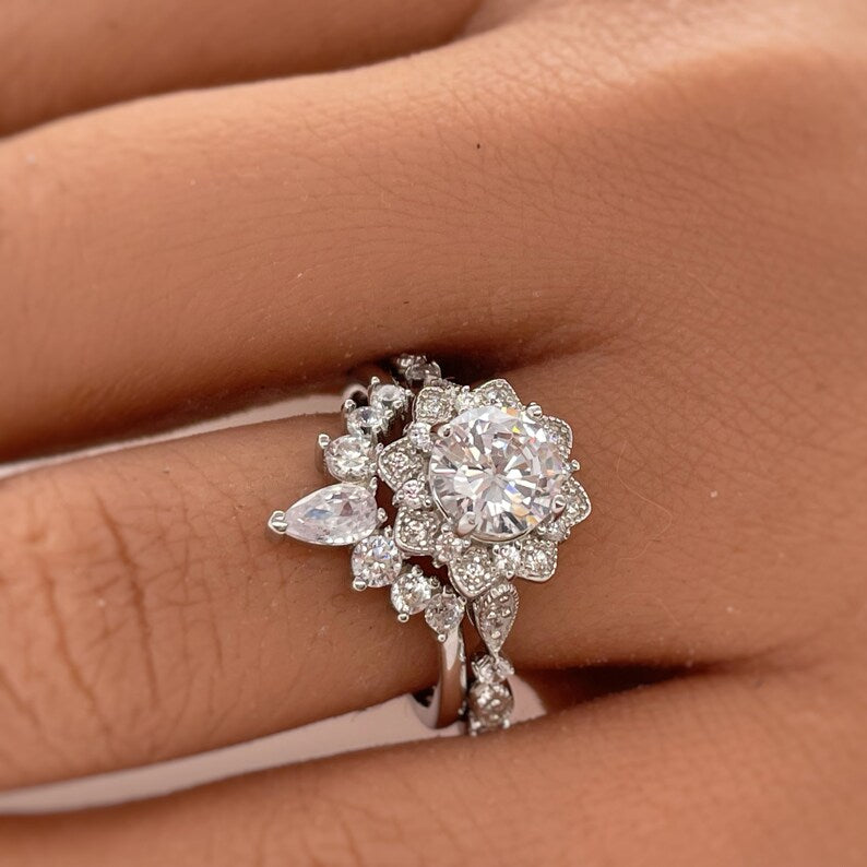 Snowflake Engagement Ring, Art Deco Cluster Engagement Ring Cluster, Wedding Ring Simulated Diamond Flower engagement Ring, Snowflake Ring