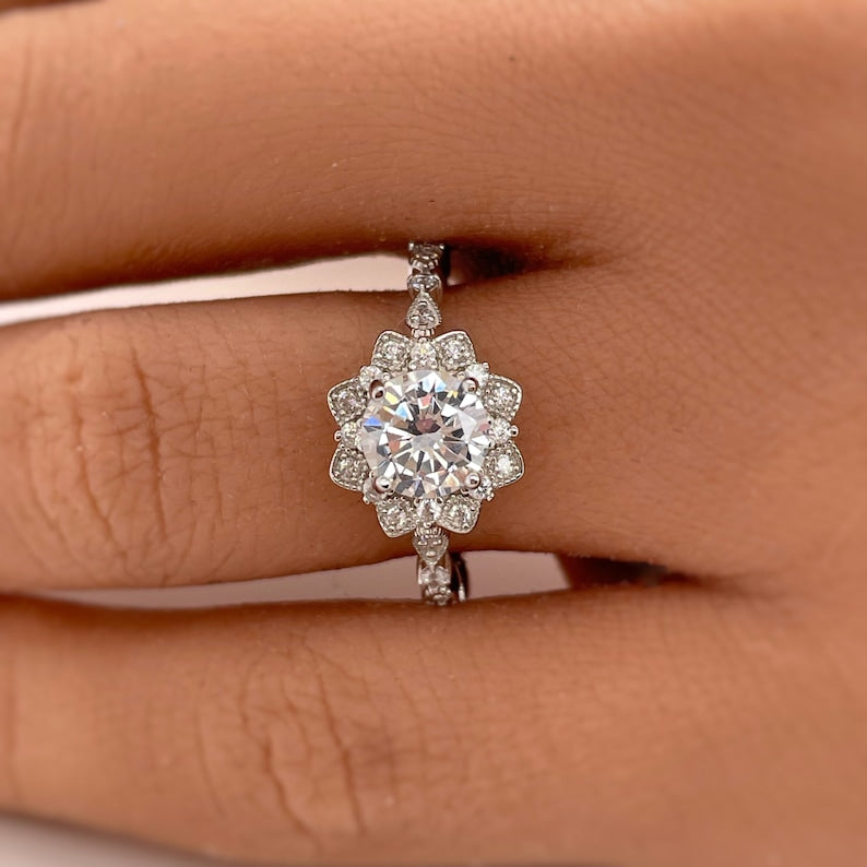 Snowflake Engagement Ring, Art Deco Cluster Engagement Ring Cluster, Wedding Ring Simulated Diamond Flower engagement Ring, Snowflake Ring