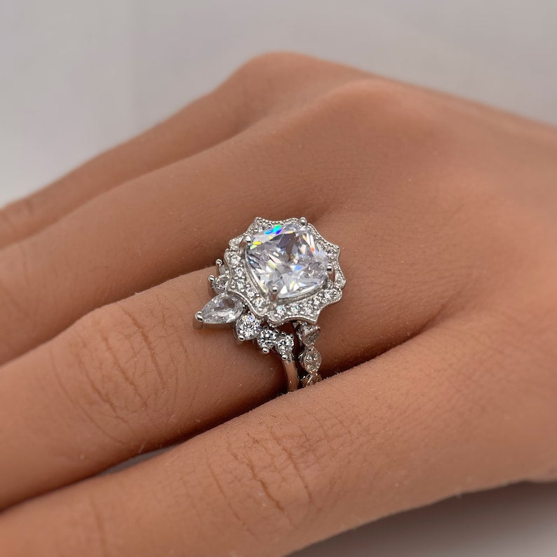 Art Deco Cushion Engagement Ring, Cushion Cut Diamond, Antique Ring, Wedding Ring, Art Deco Halo Proposal Ring