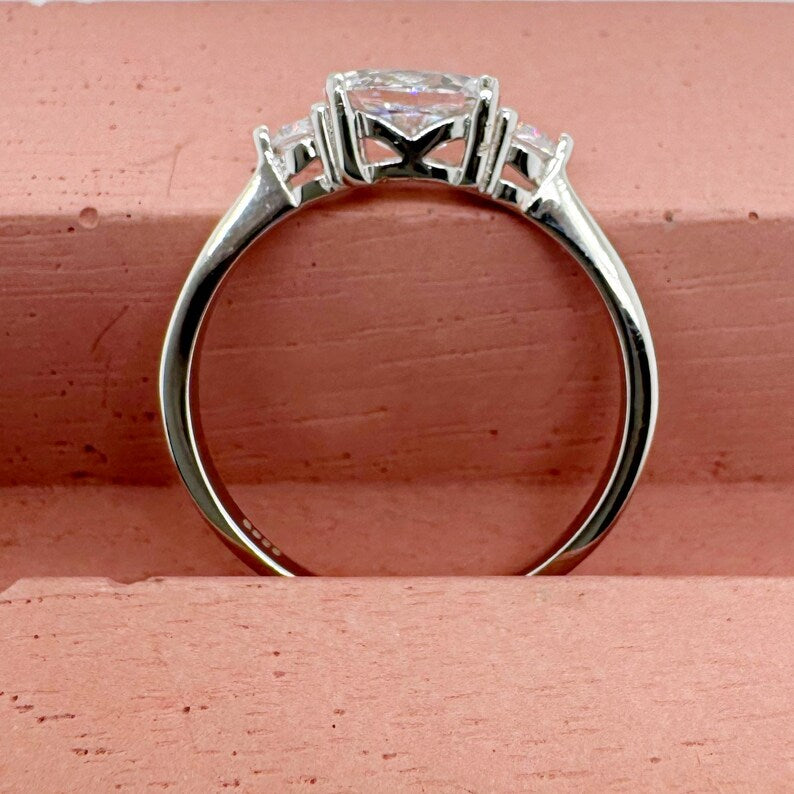 Oval Moissanite Ring, 3 Stone Oval Moissanite Ring, Sideways Oval Ring, Bridal Ring, Proposal Ring, Statement Ring, Sterling Silver, 14k