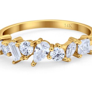 14k Assorted Moissanite Band