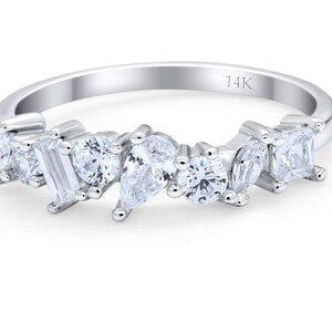 14k Assorted Moissanite Band