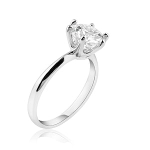 3.00ct Round Moissanite Solitaire Ring