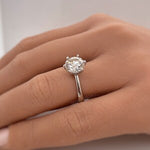 Load image into Gallery viewer, 3.00ct Round Moissanite Solitaire Ring
