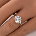 Load image into Gallery viewer, 3.00ct Round Moissanite Solitaire Ring
