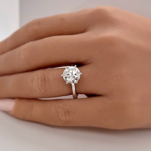 3.00ct Round Moissanite Solitaire Ring