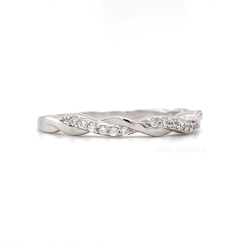 14k Infinity Moissanite Band