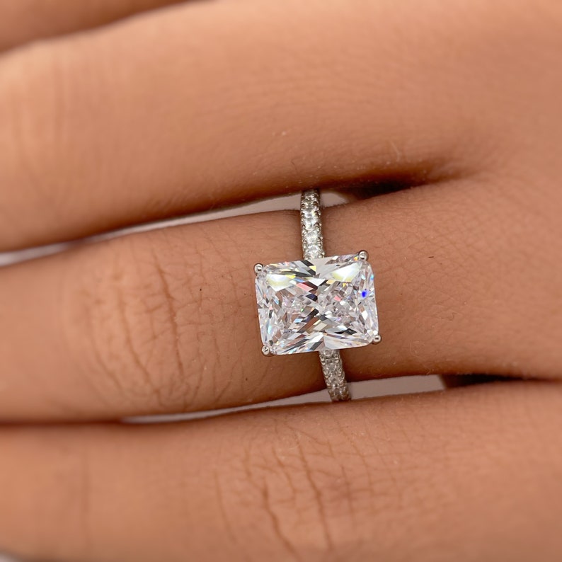 2.50ct Radiant Cut Engagement Ring