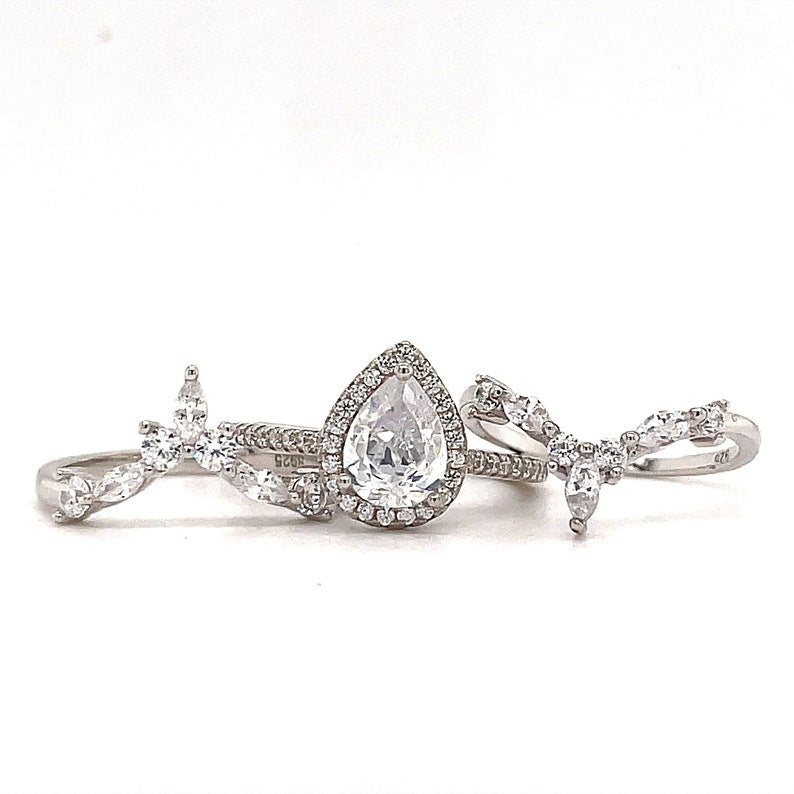 1.00ct Pear Halo Ring Set