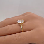 Load image into Gallery viewer, 2.50ct Oval Moissanite Engagement Ring
